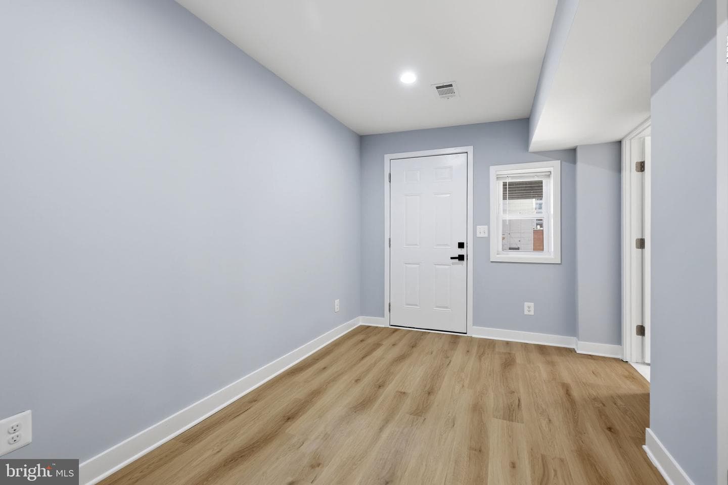 706 Longfellow Street NW photo 23