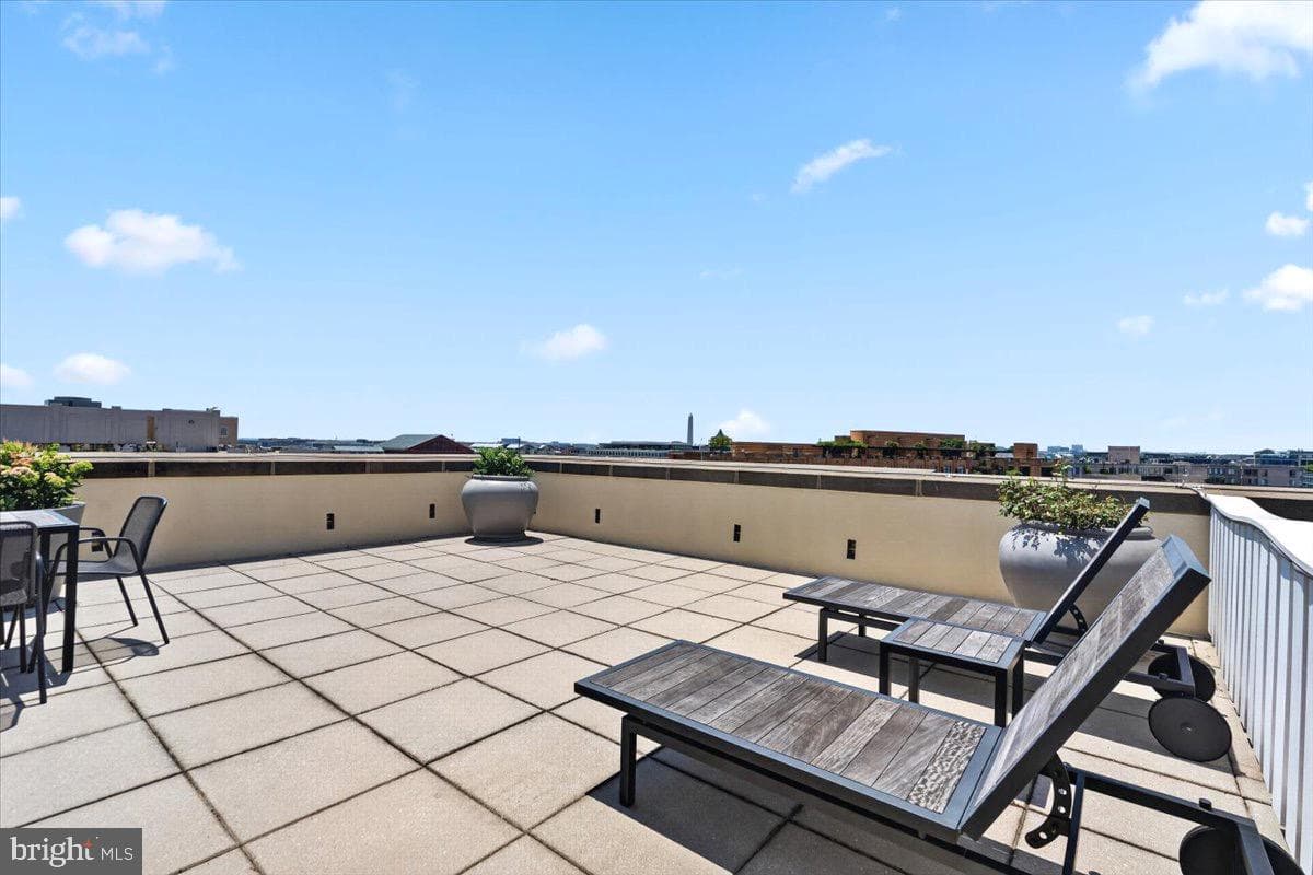 301 Massachusetts Avenue NW #902 photo 34