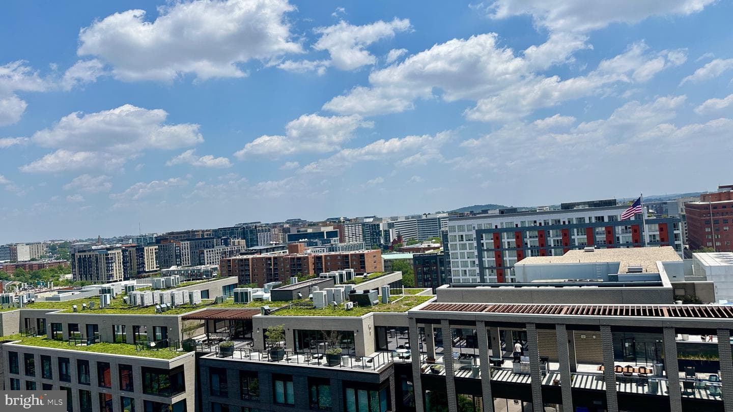 301 Massachusetts Avenue NW #902 photo 38