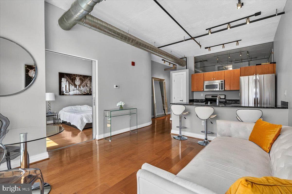 301 Massachusetts Avenue NW #902 photo 7