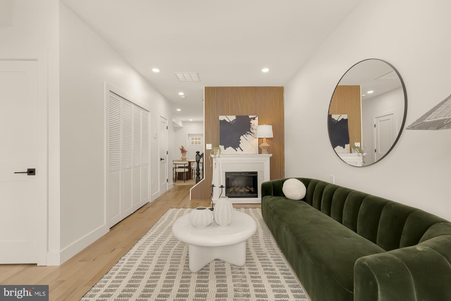 344 Elm Street NW photo 3