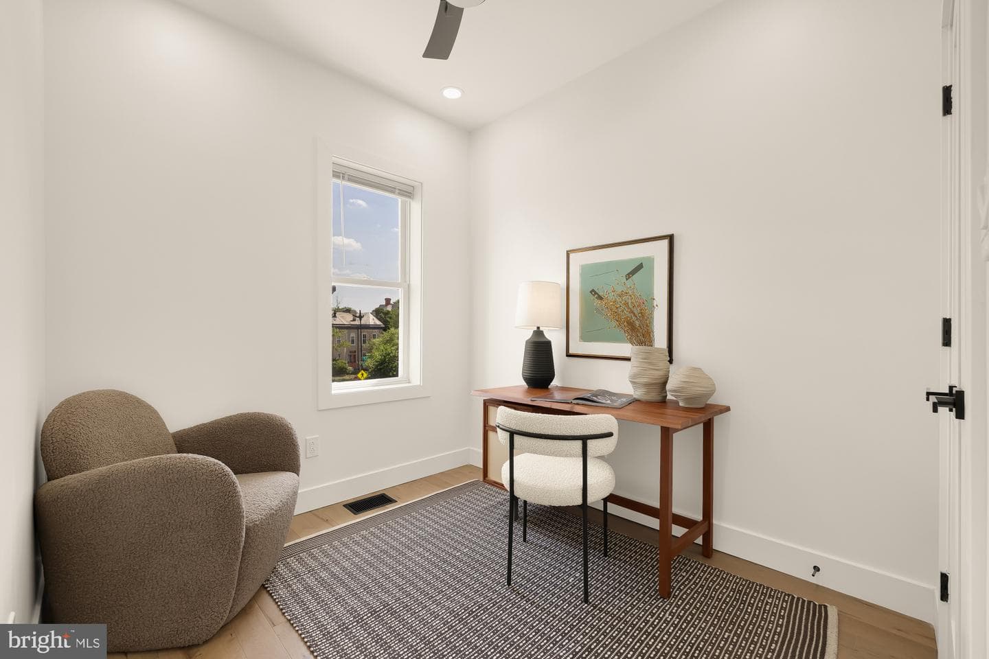 344 Elm Street NW photo 31