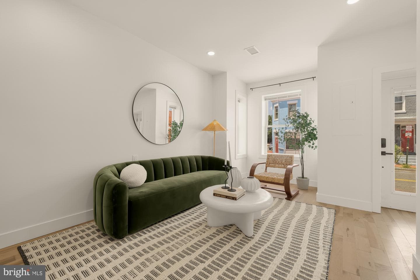 344 Elm Street NW photo 6