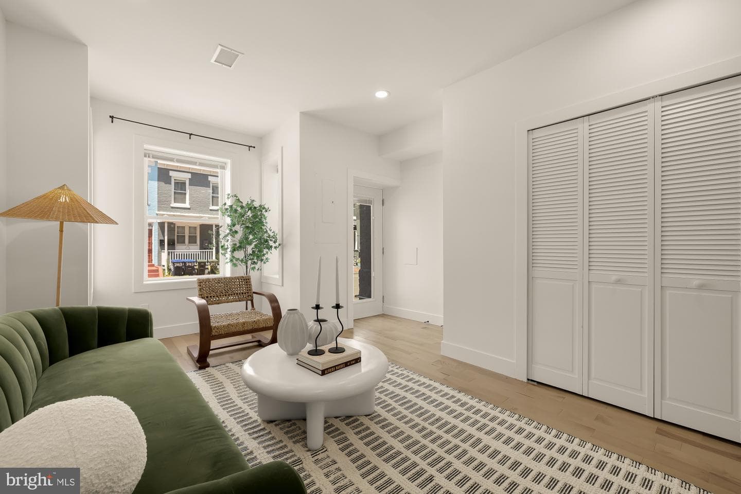 344 Elm Street NW photo 7