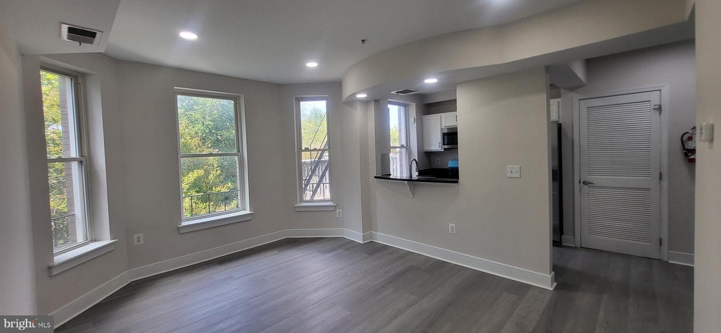 1108 Columbia Road NW #202 photo 8