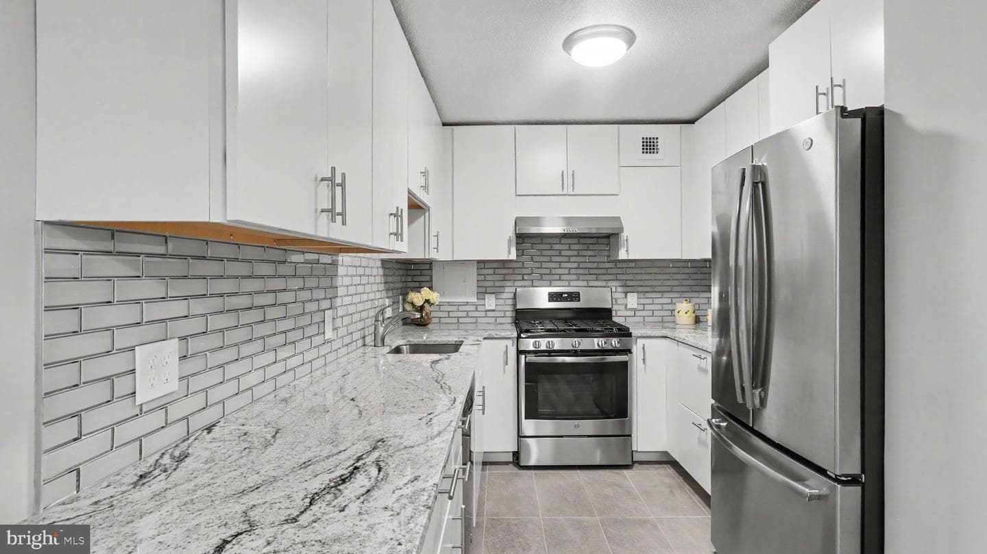 700 7th Street SW #711 photo 12
