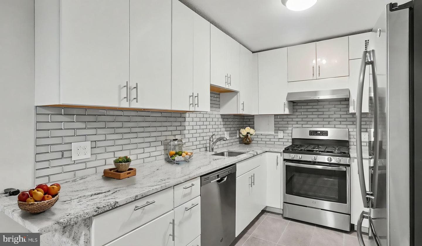 700 7th Street SW #711 photo 15