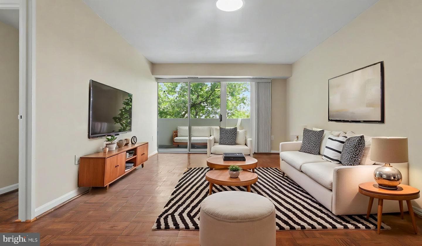 700 7th Street SW #711 photo 9