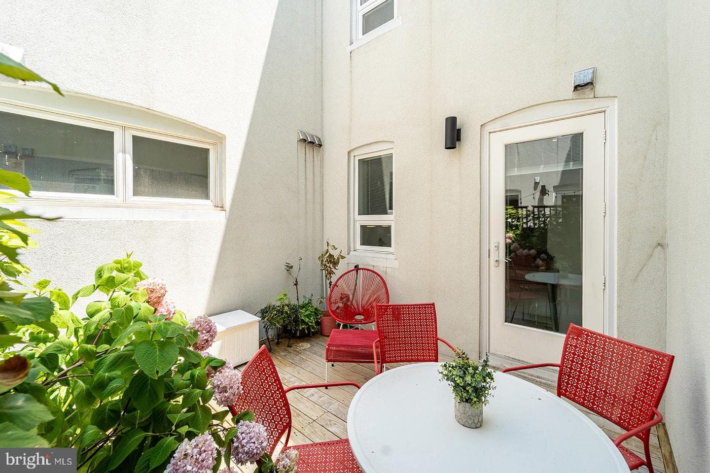 2422 17th Street NW #203 photo 2