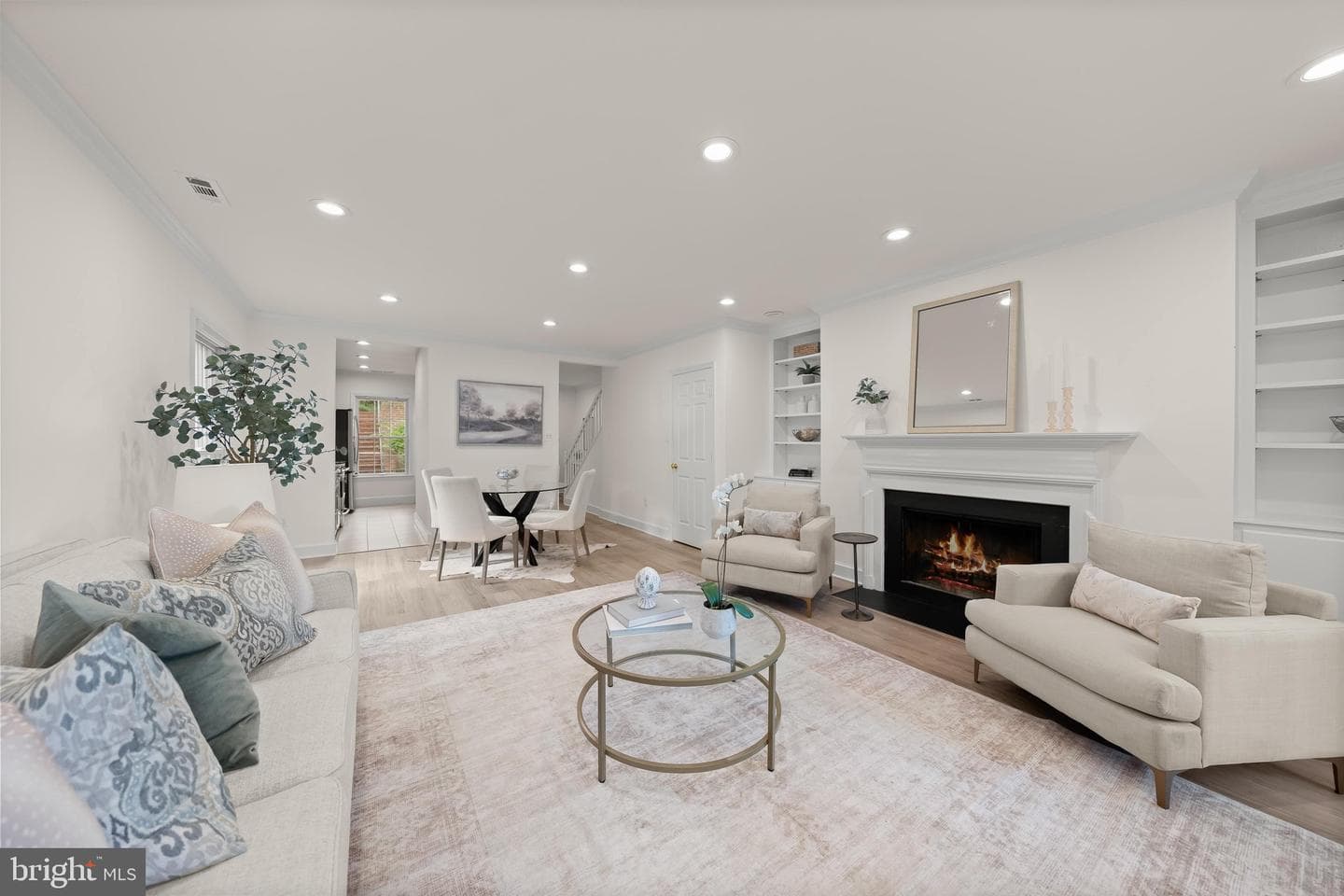 3229 Sutton Place NW #b photo 4