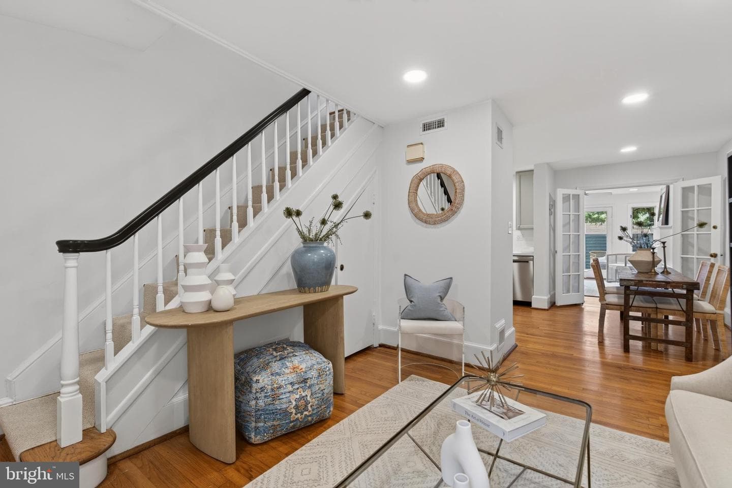 756 9th Street SE photo 4