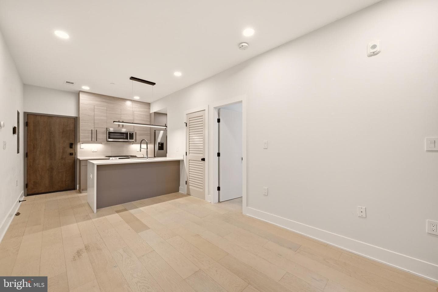 1471 Harvard Street NW #2 photo 17