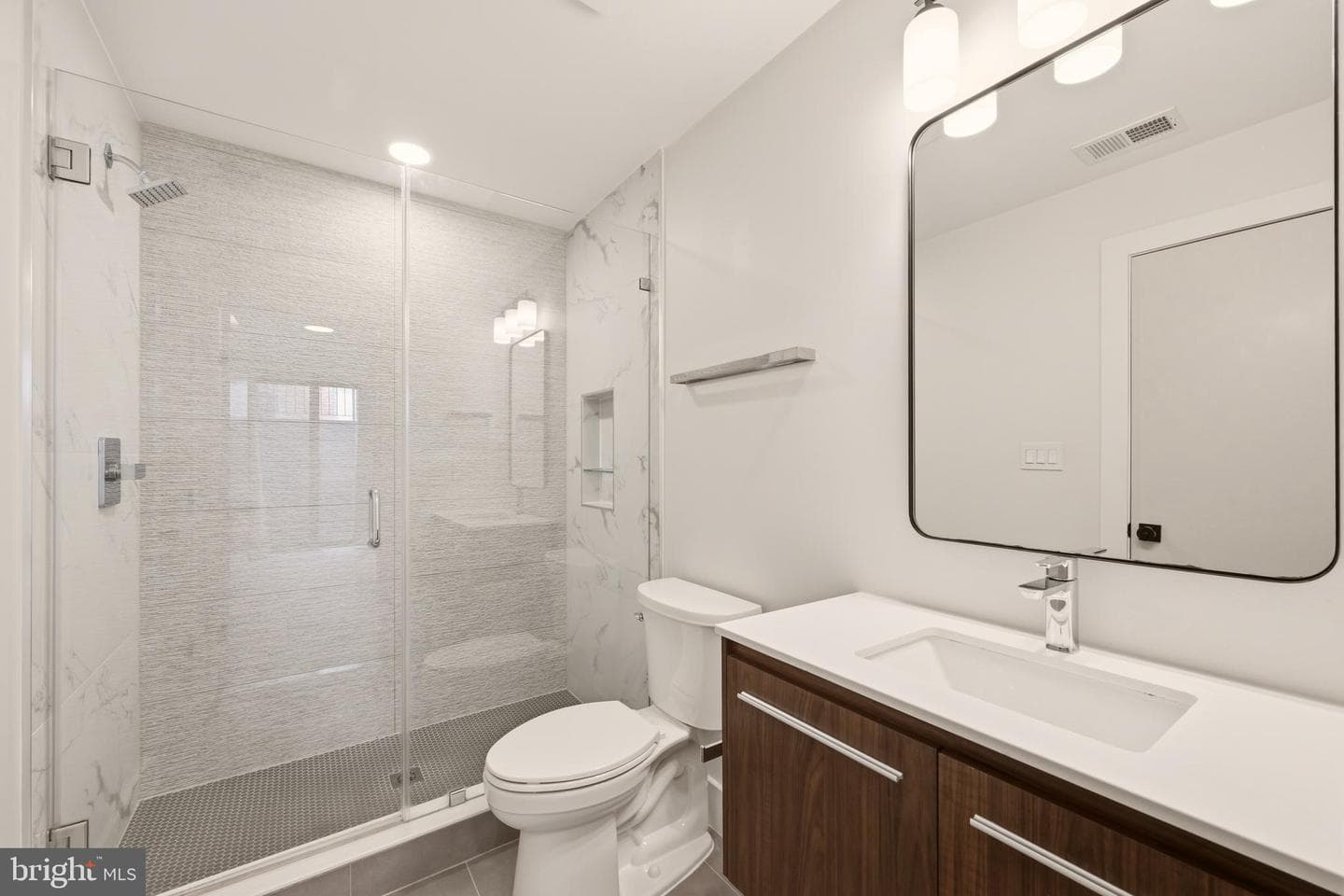 1471 Harvard Street NW #2 photo 22