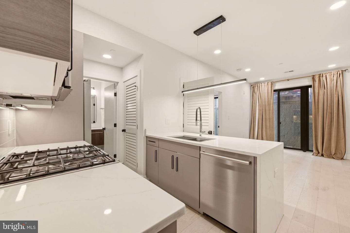 1471 Harvard Street NW #2 photo 4