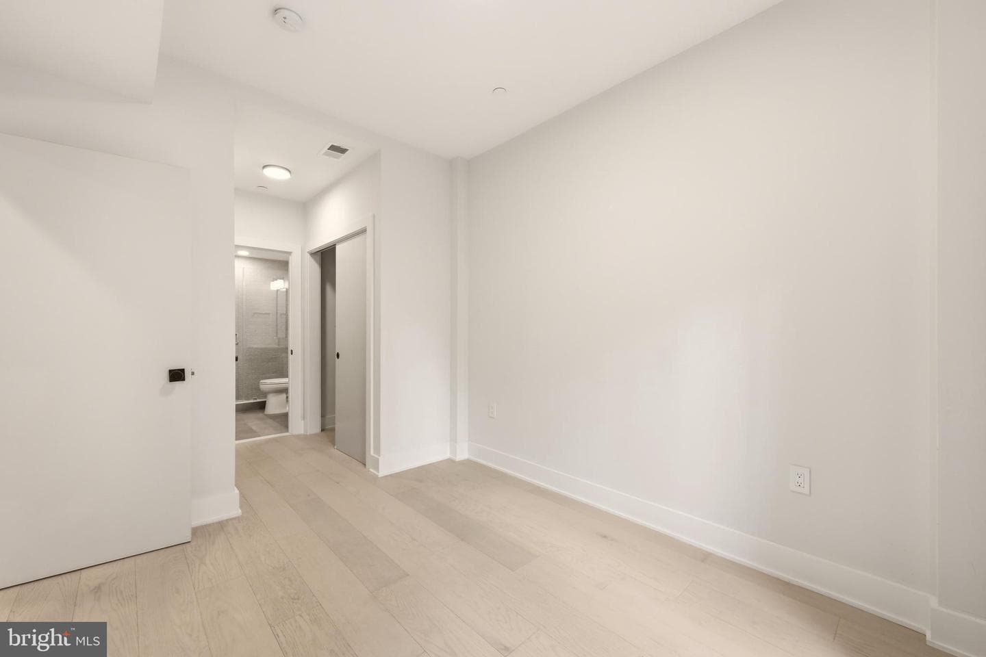 1471 Harvard Street NW #2 photo 6
