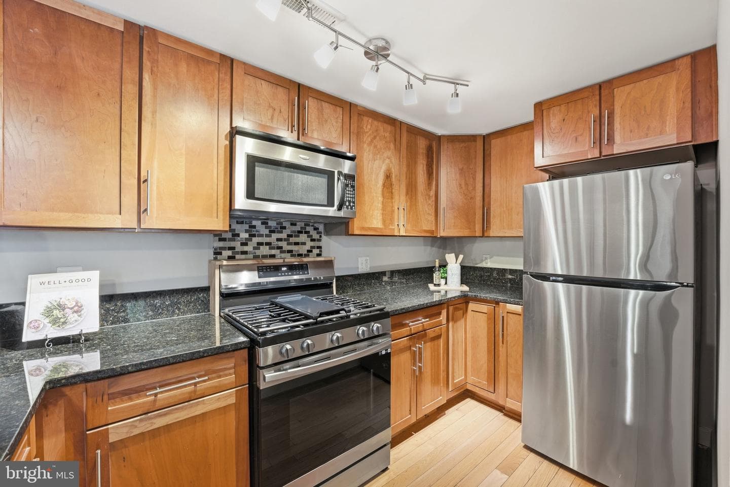 14 S Street NE #201 photo 8
