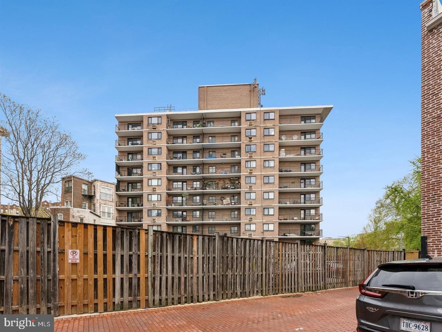 1816 New Hampshire Avenue NW #302 photo 19