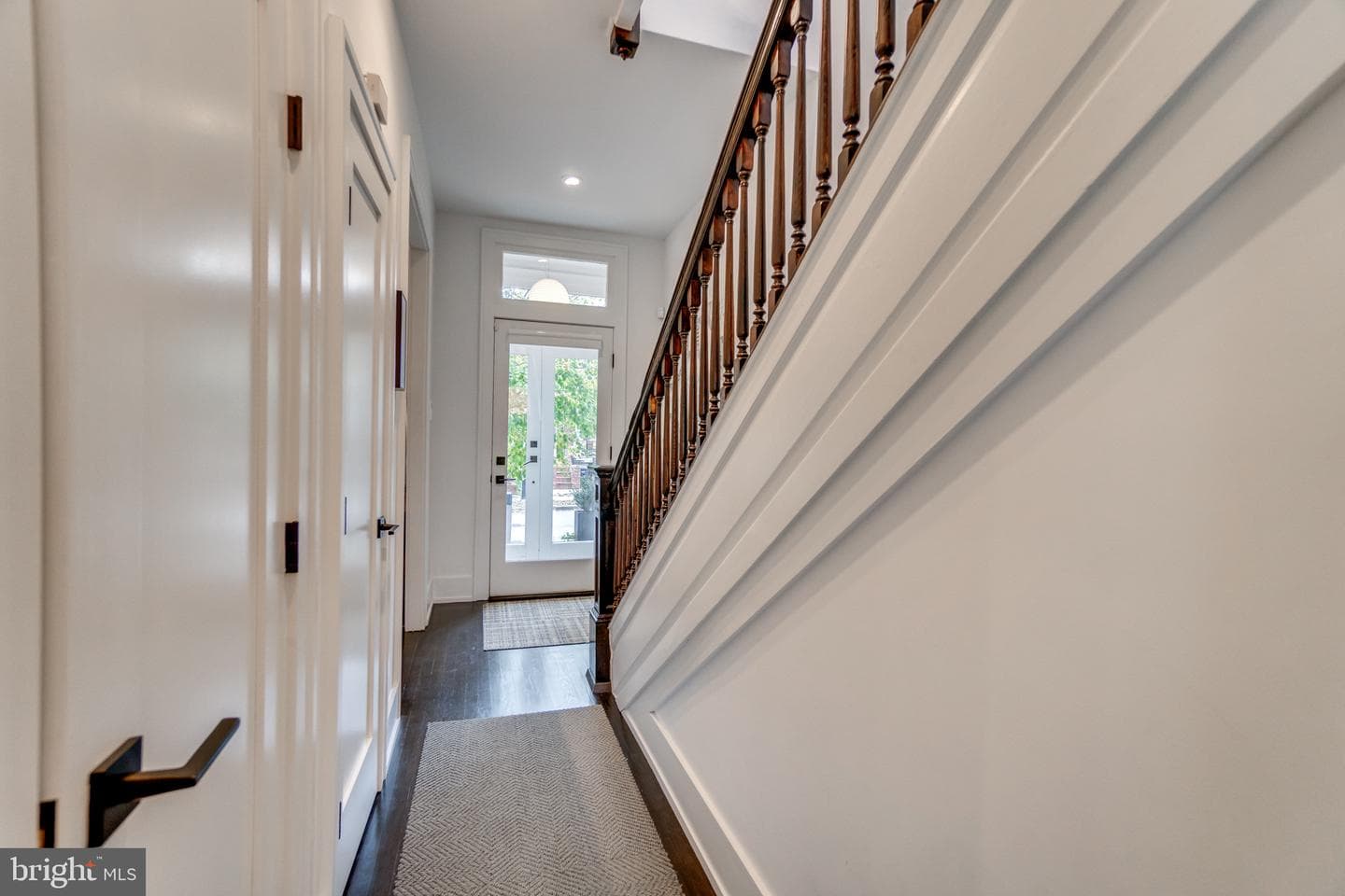 1009 NW Irving Street NW photo 18