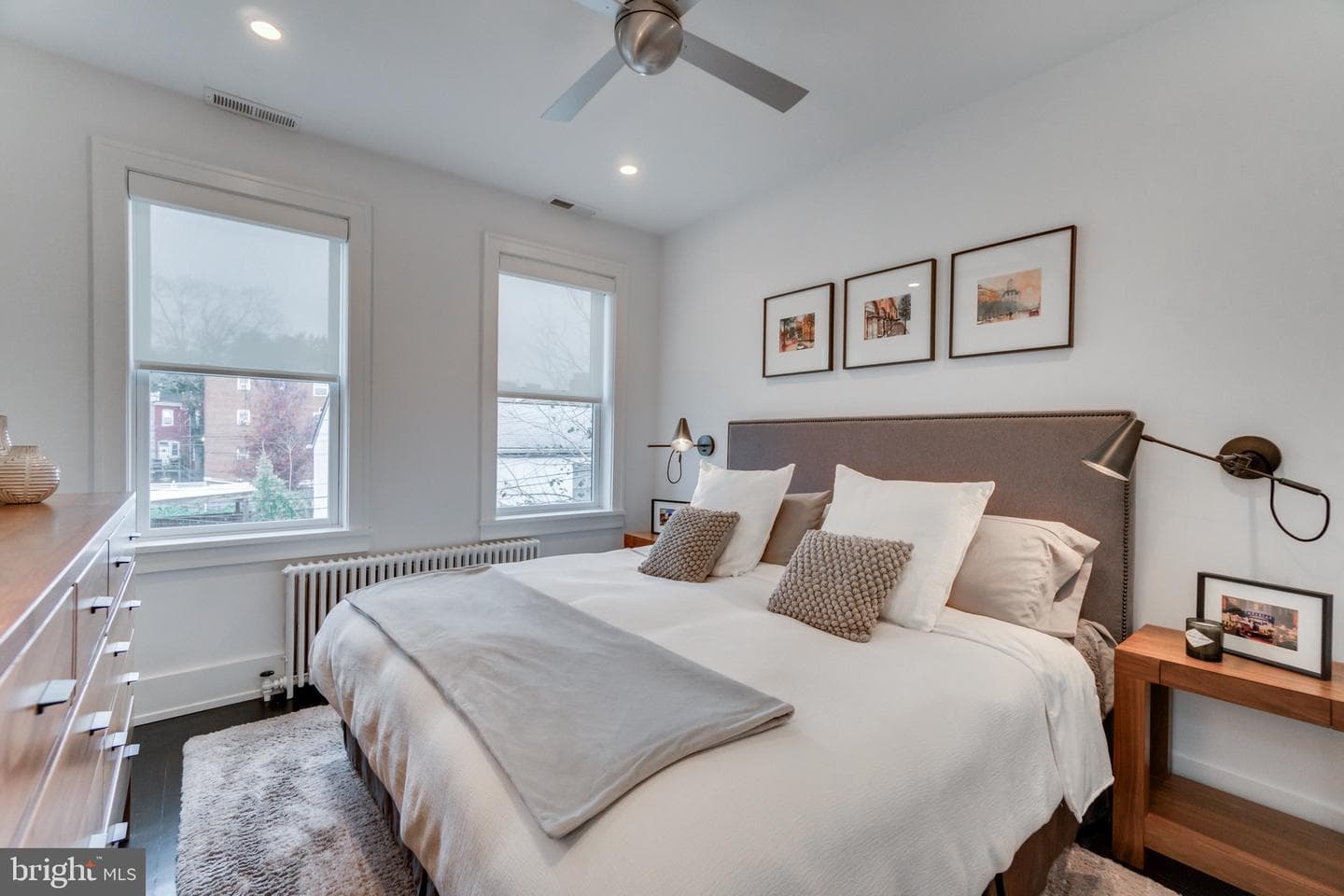 1009 NW Irving Street NW photo 20