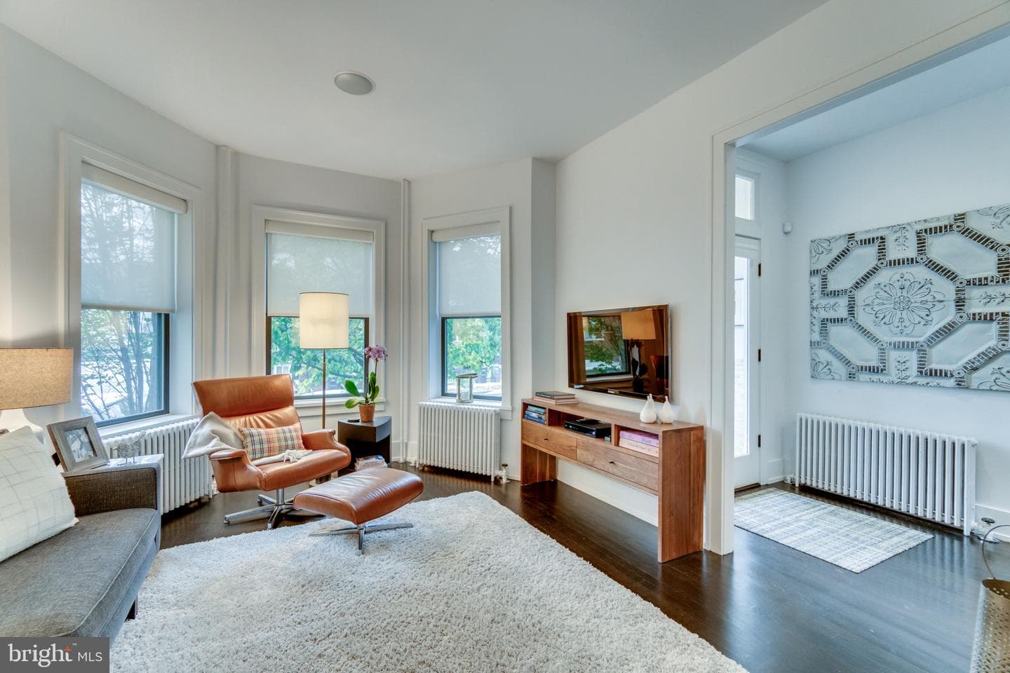 1009 NW Irving Street NW photo 3