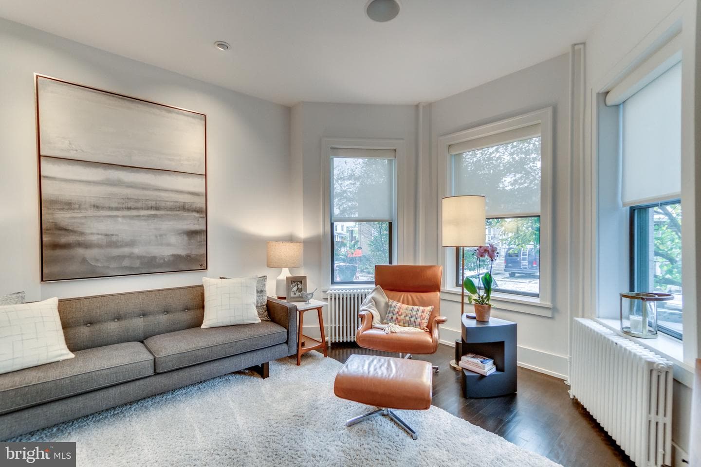 1009 NW Irving Street NW photo 5