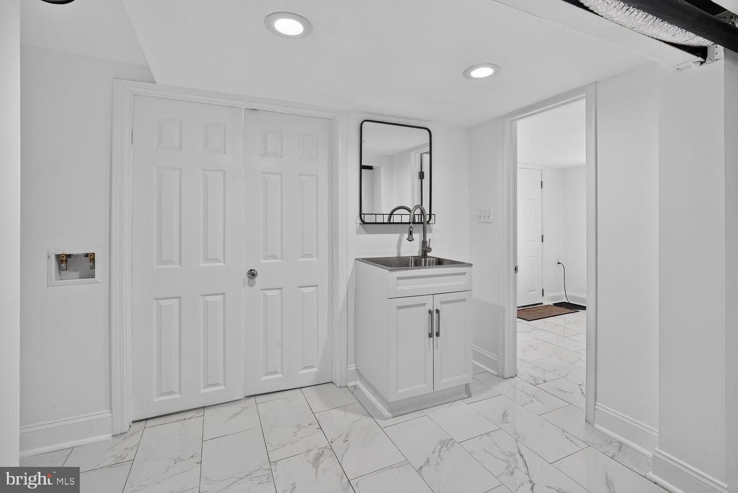1004 Shepherd Street NE photo 28