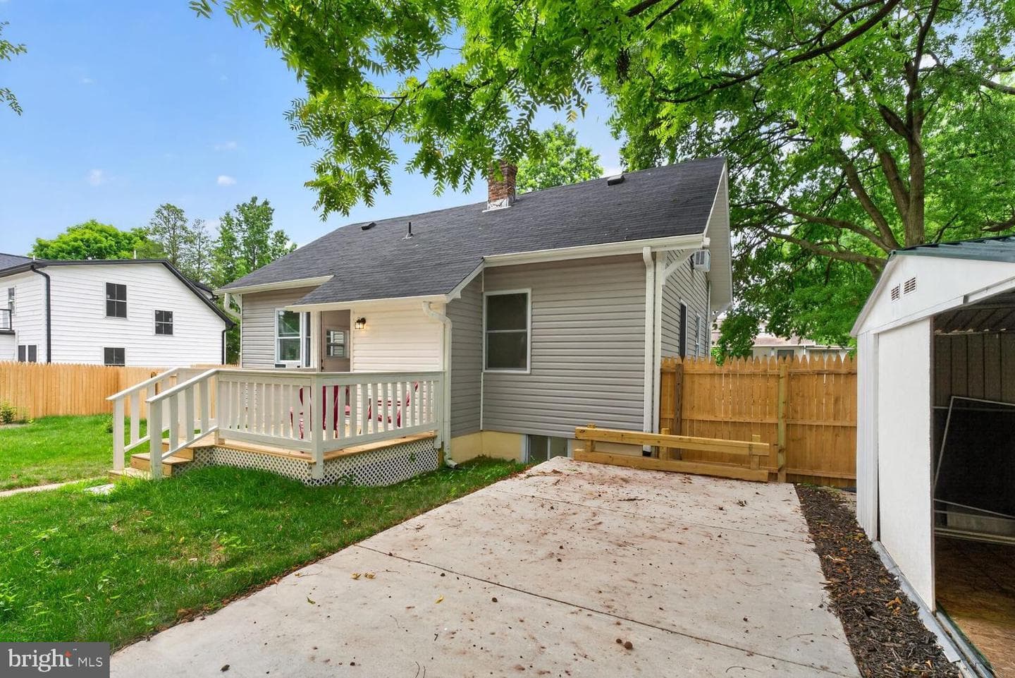 1004 Shepherd Street NE photo 32
