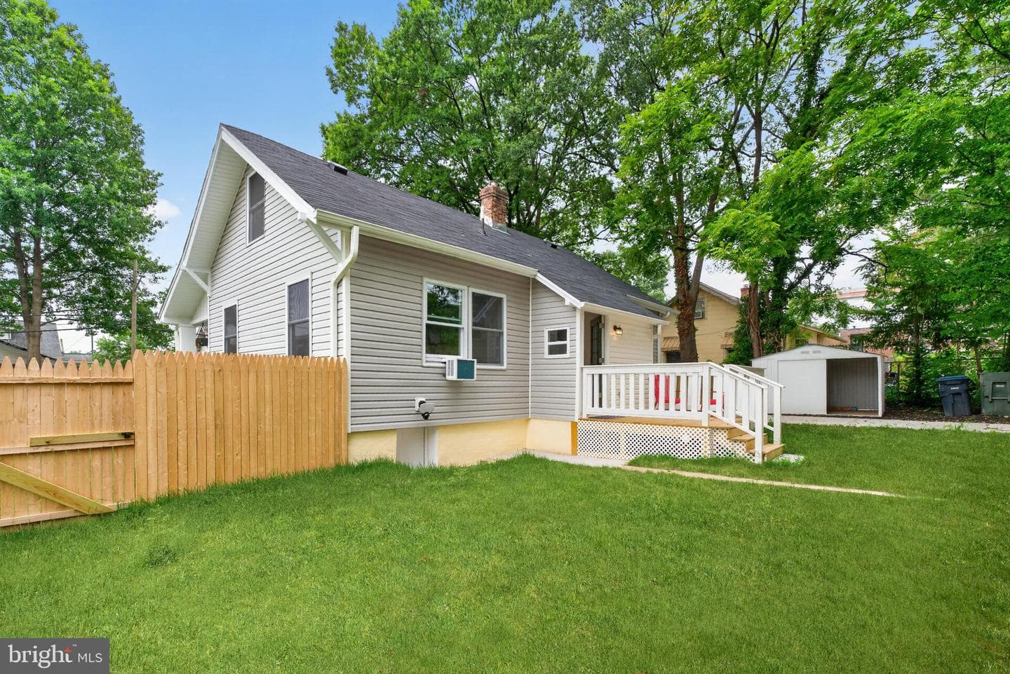 1004 Shepherd Street NE photo 33