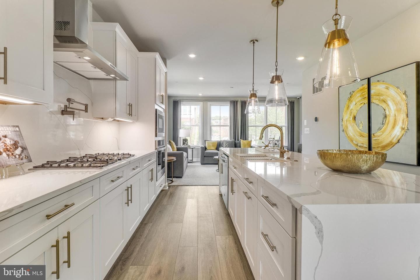 1447 Aspen Street NW photo 4