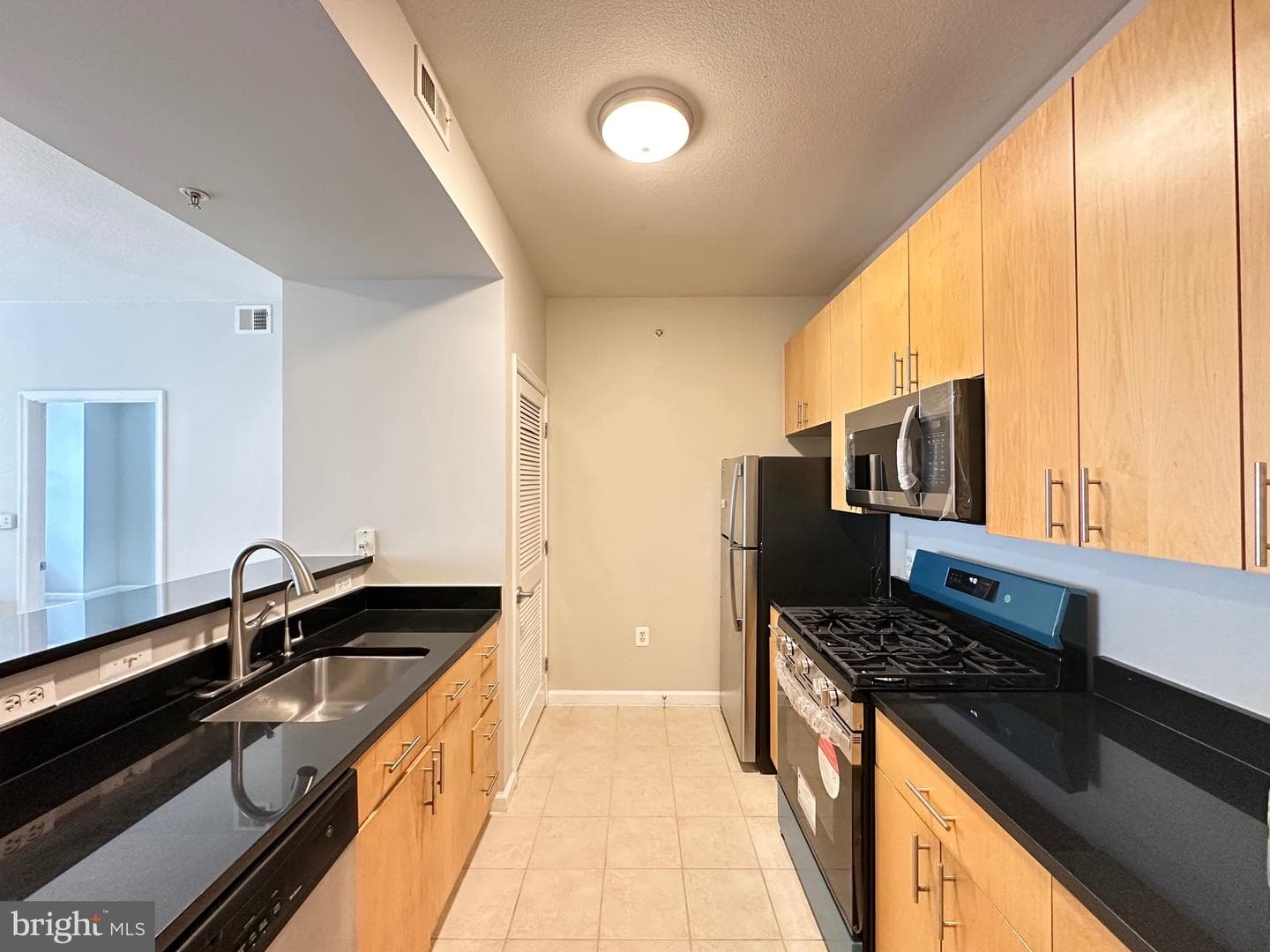 715 6th Street NW #503 photo 6