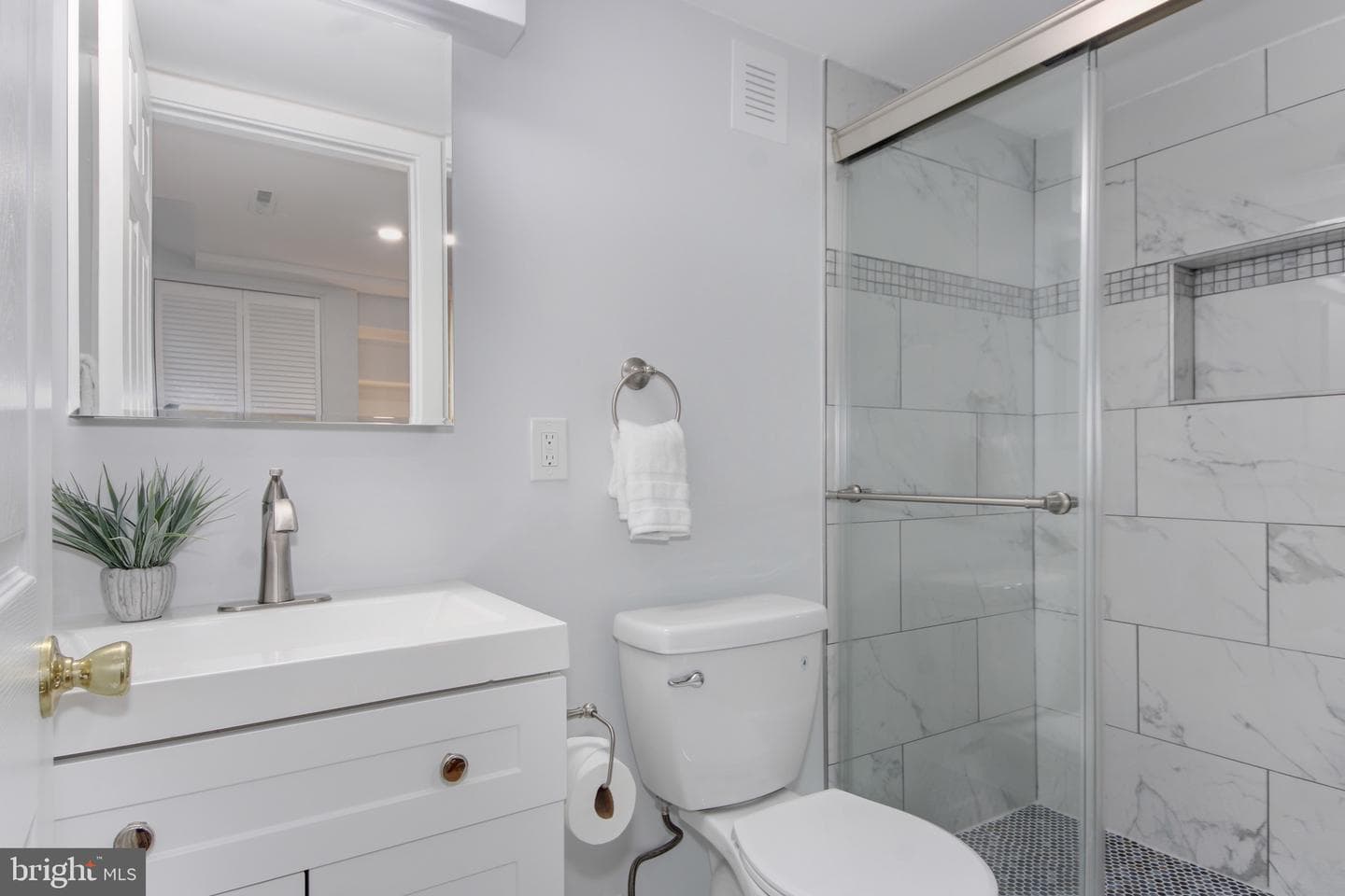 729 3rd Street SW photo 18