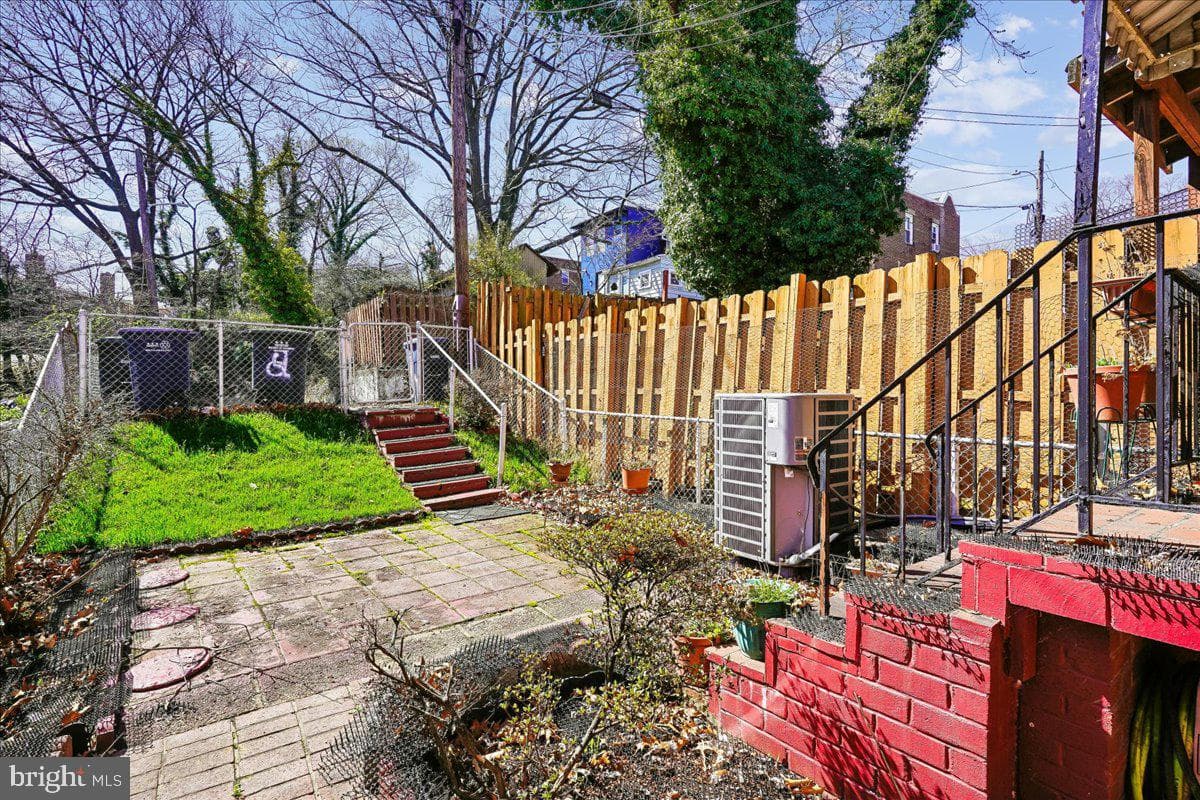 1441 Bangor Street SE photo 27