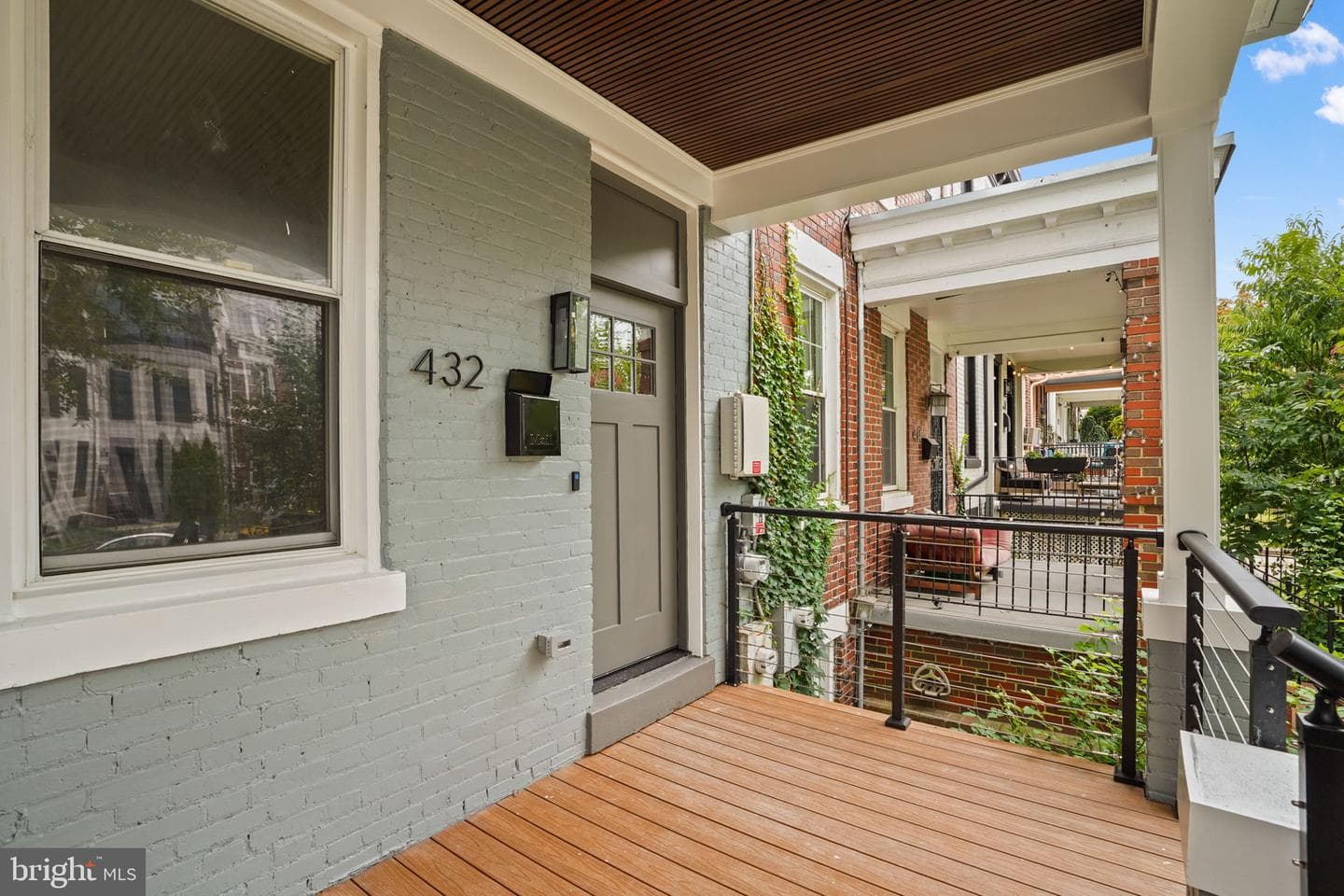 432 Newton Place NW photo 4