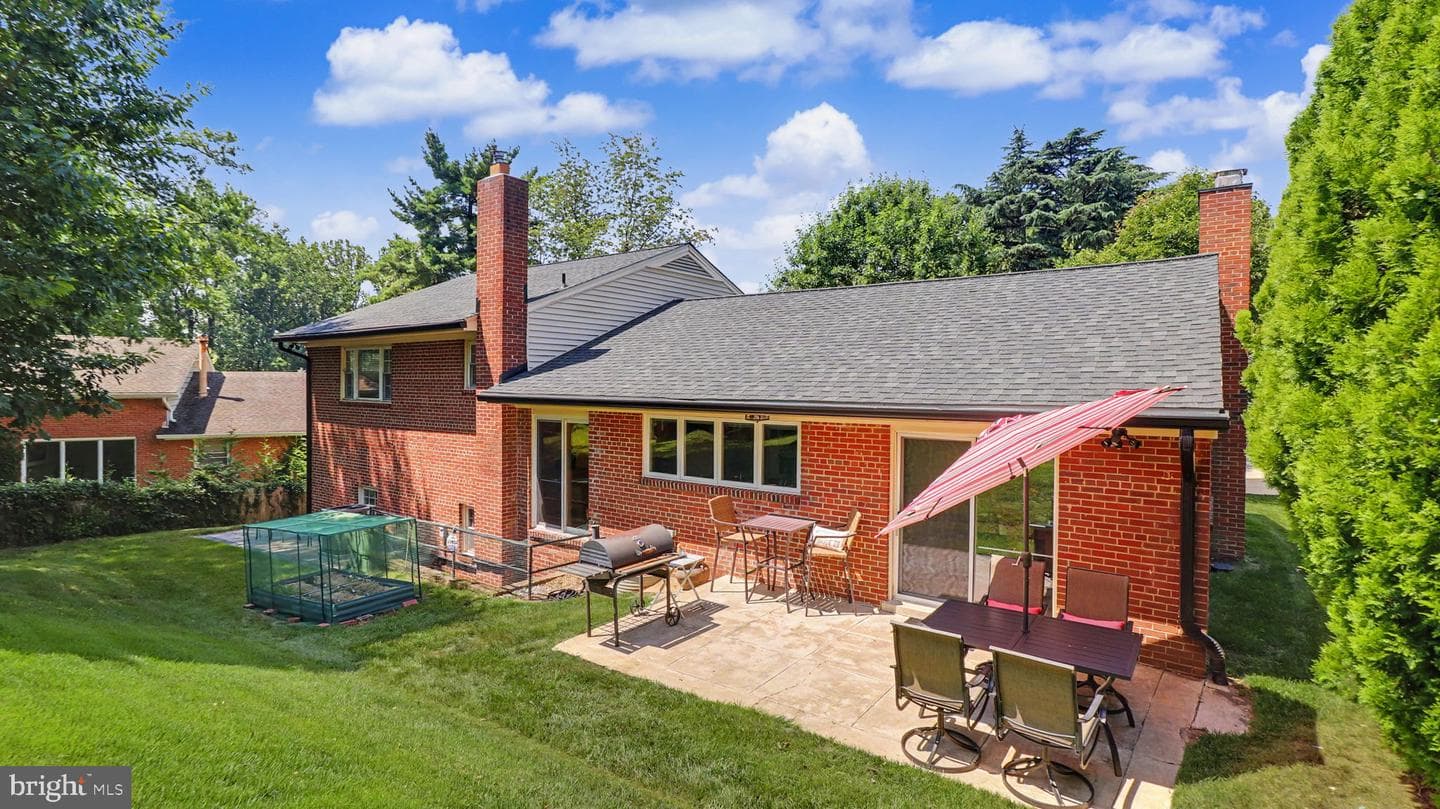1905 Tulip Street NW photo 58