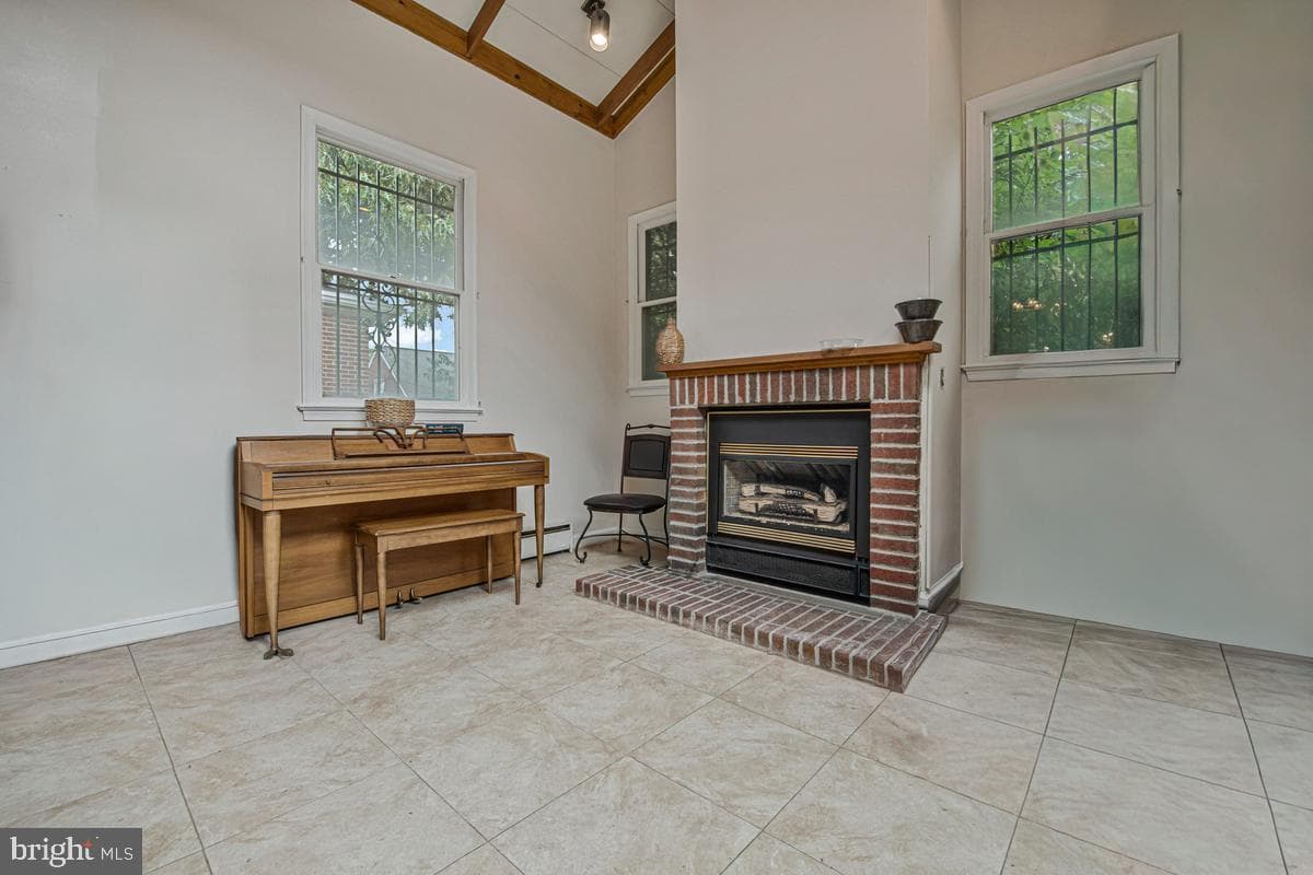 6015 3rd Street NE photo 19
