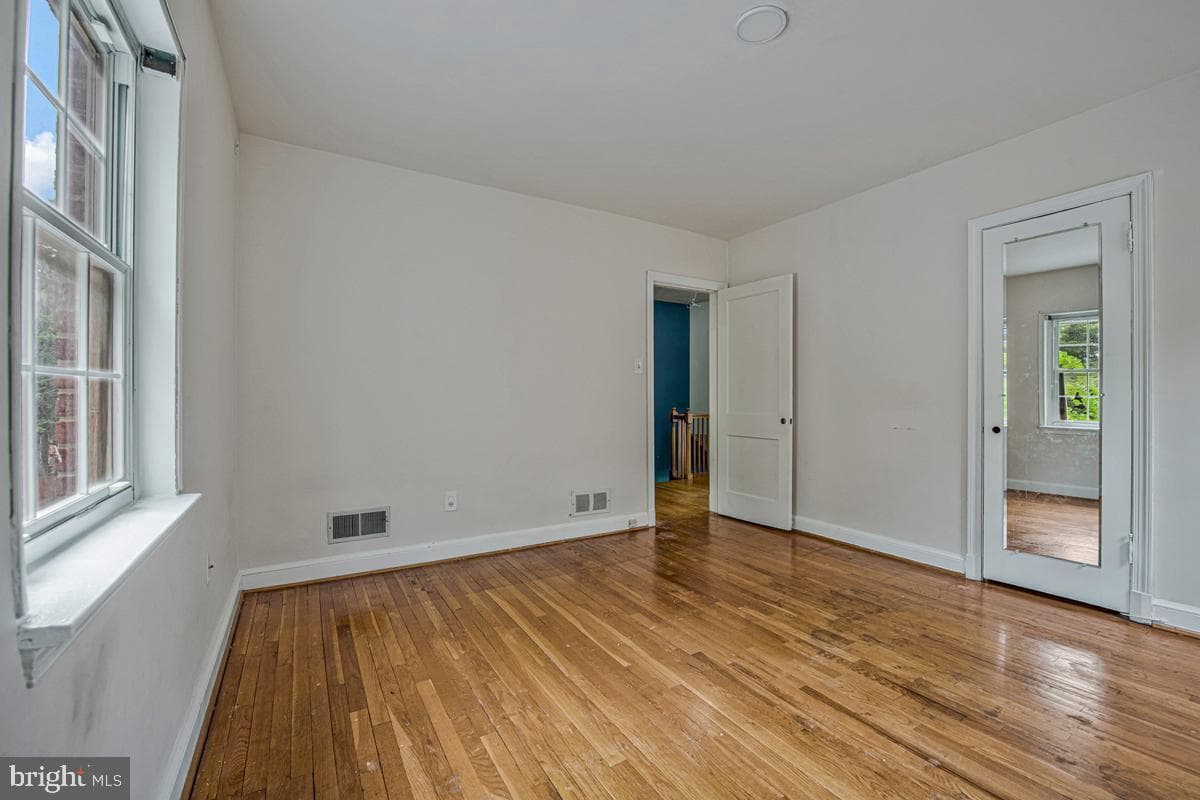6015 3rd Street NE photo 24