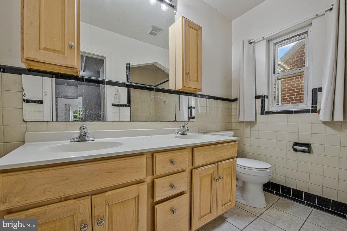 6015 3rd Street NE photo 25