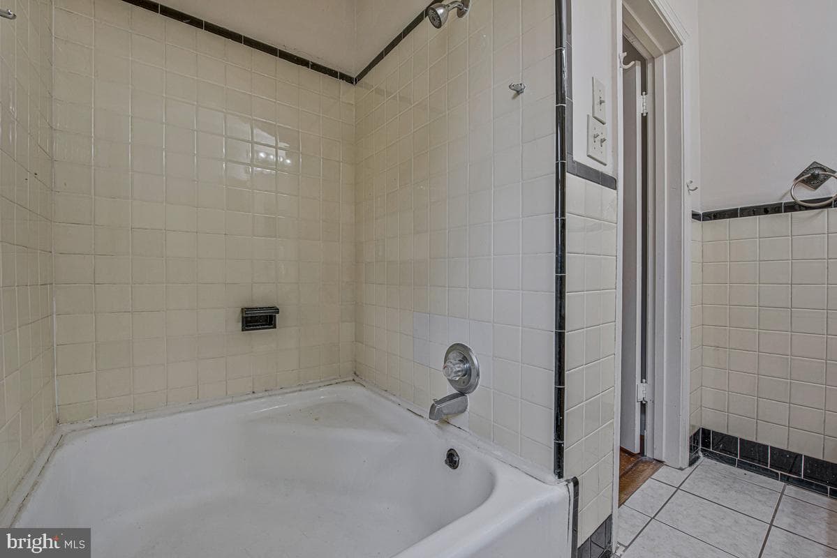 6015 3rd Street NE photo 26