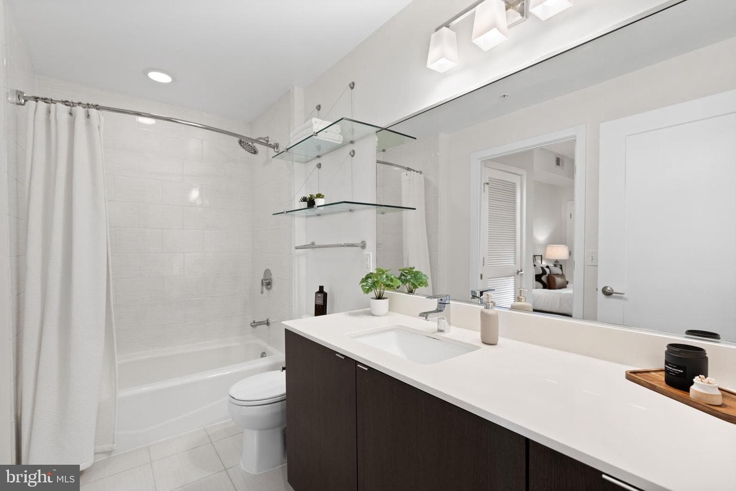 460 New York NW #802 photo 8