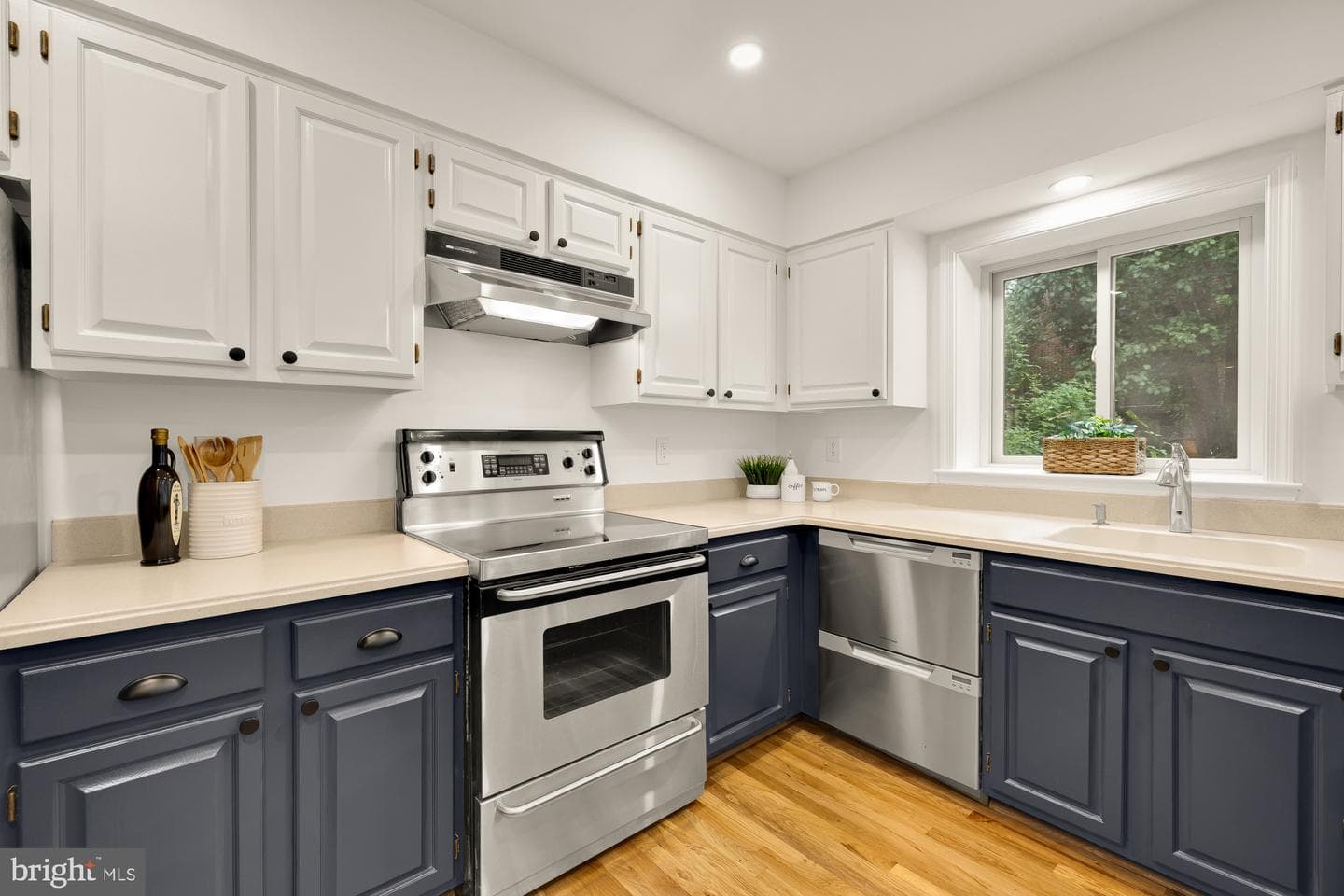 2313 37th Street NW photo 13