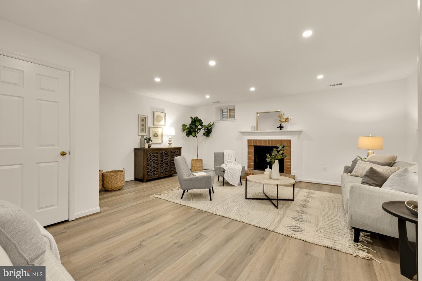 2313 37th Street NW photo 33