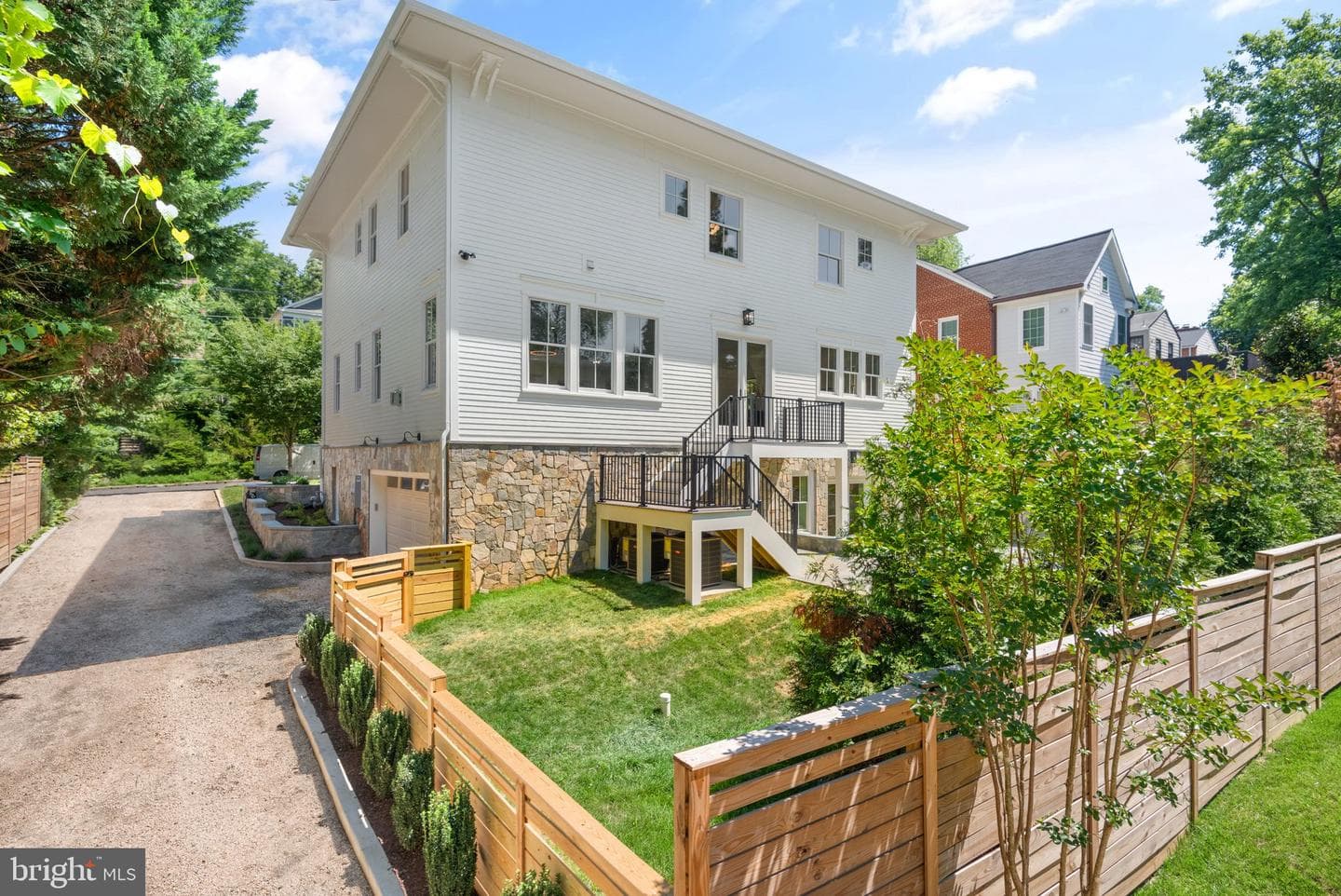 5022 Cathedral Avenue NW photo 48