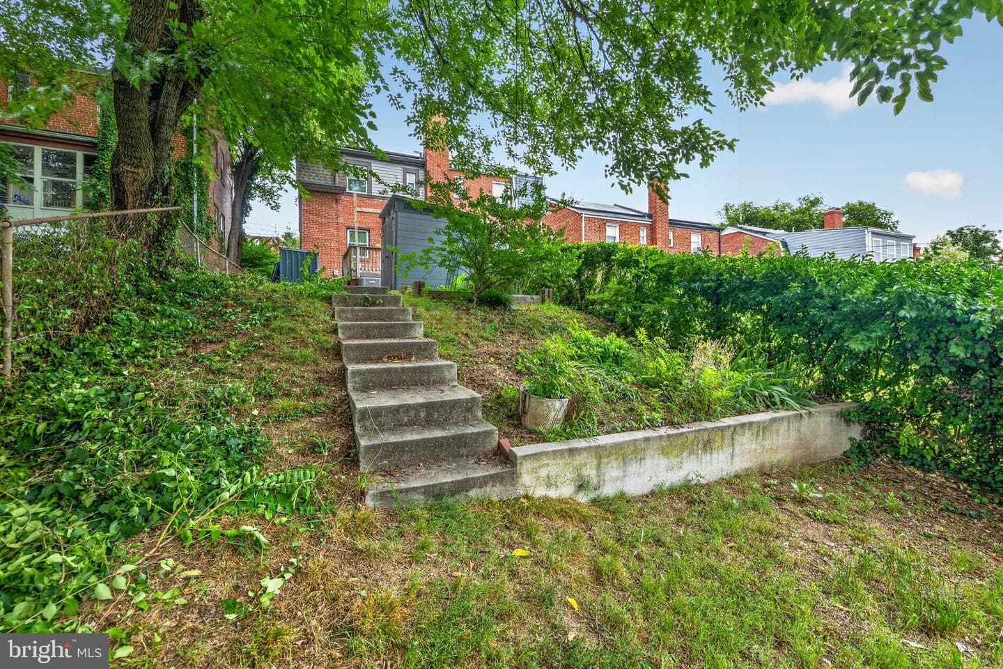 307 Nicholson Street NE photo 30
