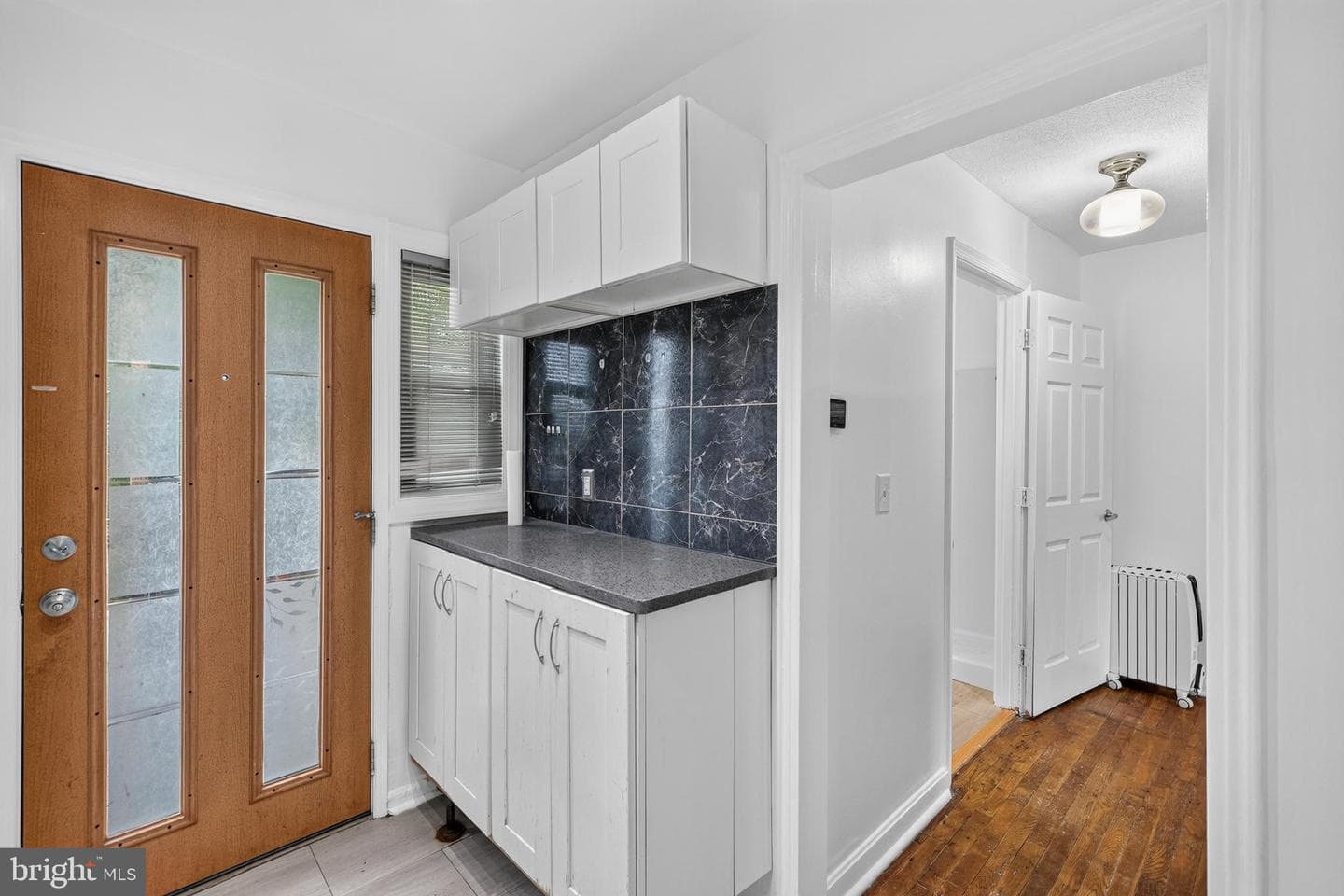 307 Nicholson Street NE photo 8