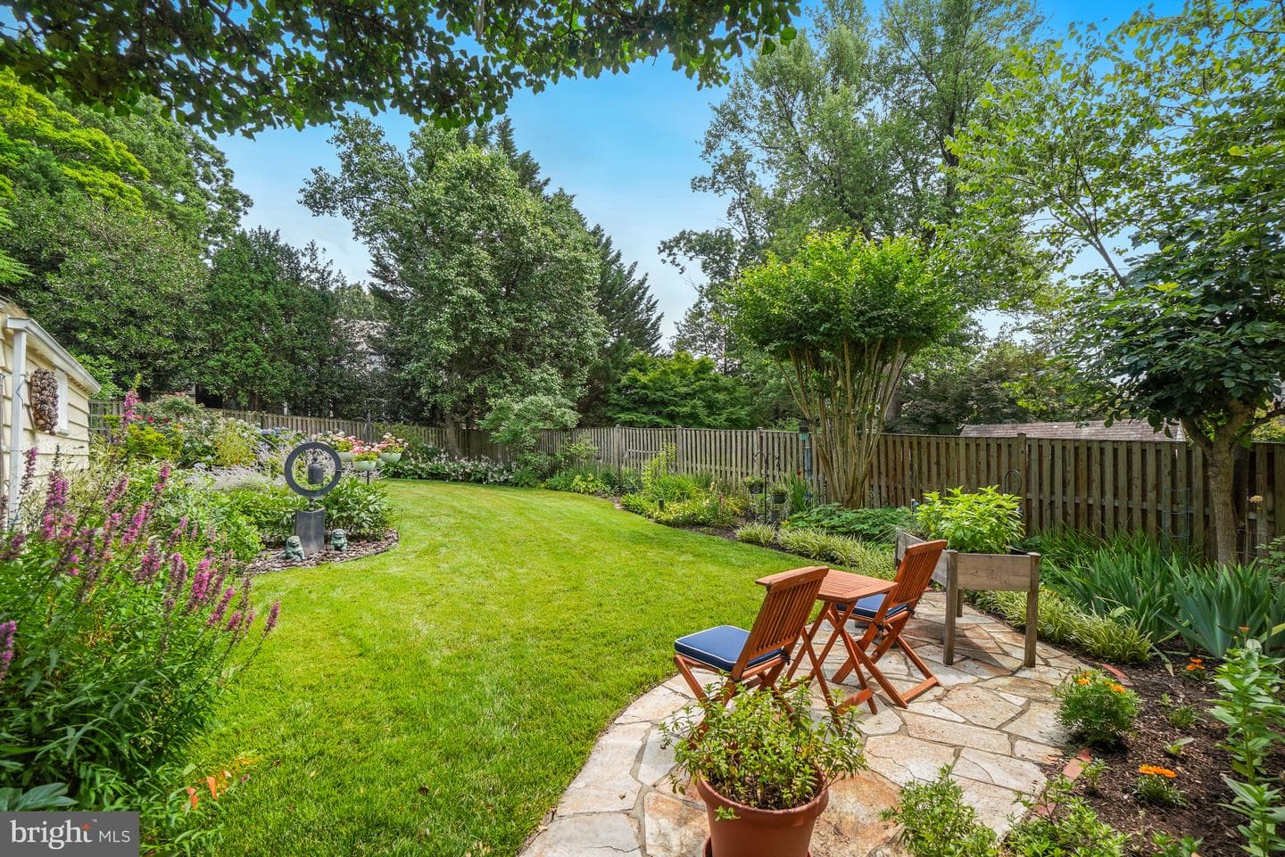 2824 Mckinley Place NW photo 27