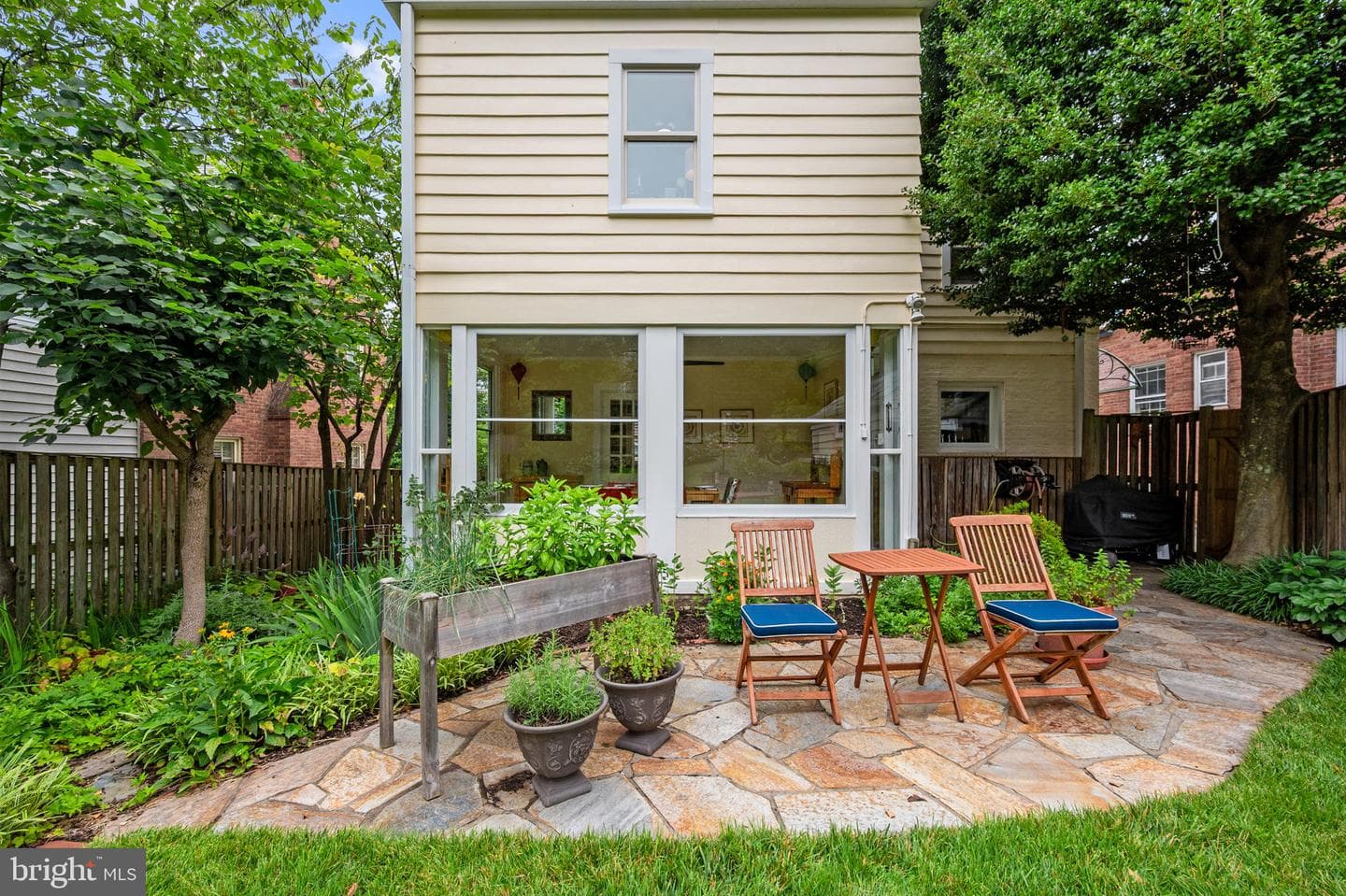 2824 Mckinley Place NW photo 29