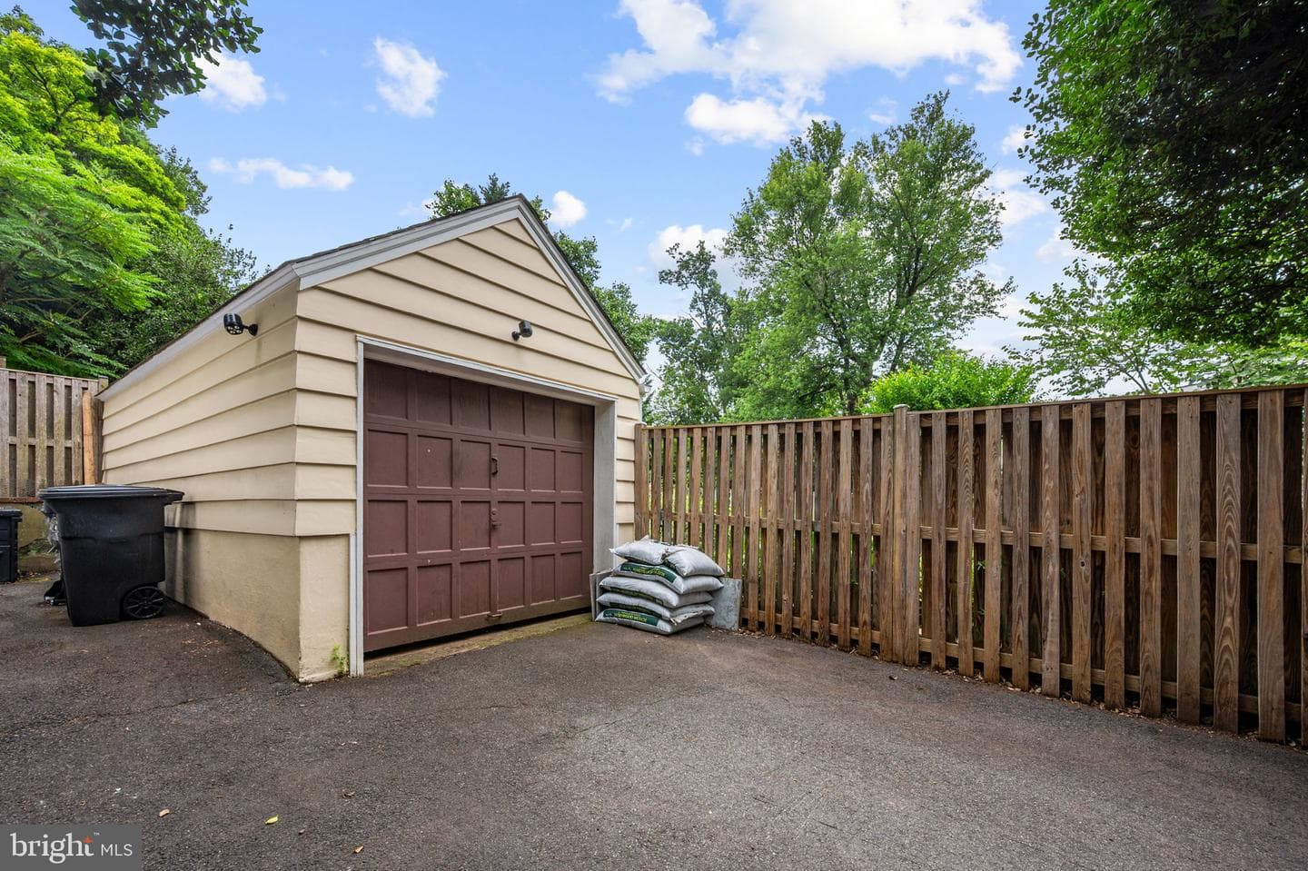 2824 Mckinley Place NW photo 65