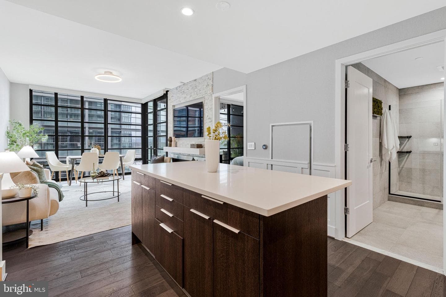 45 Sutton Square SW #605 photo 6