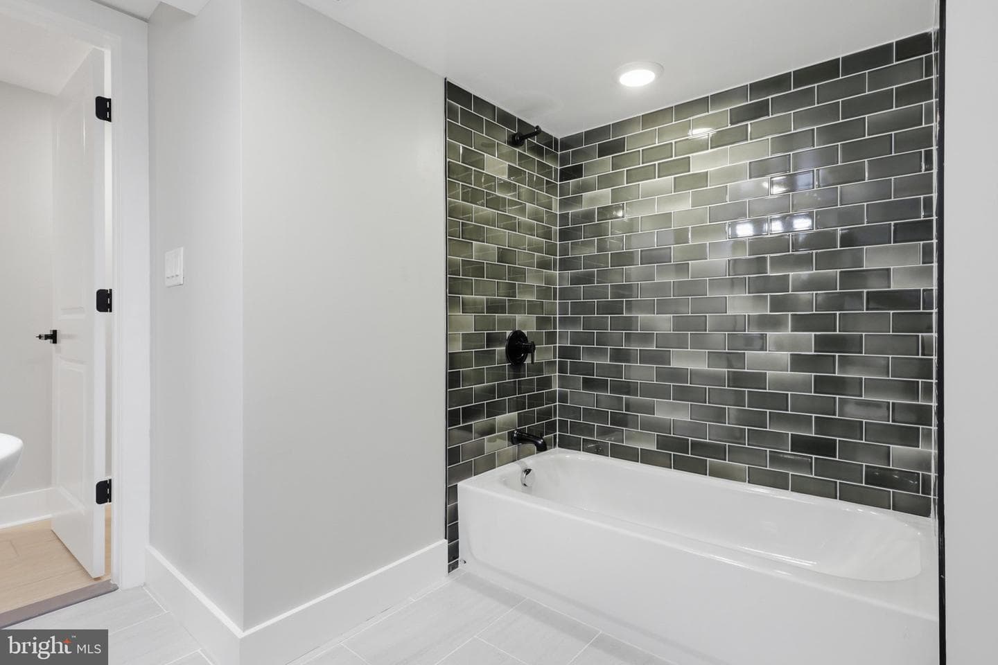 10 R Street NW photo 31