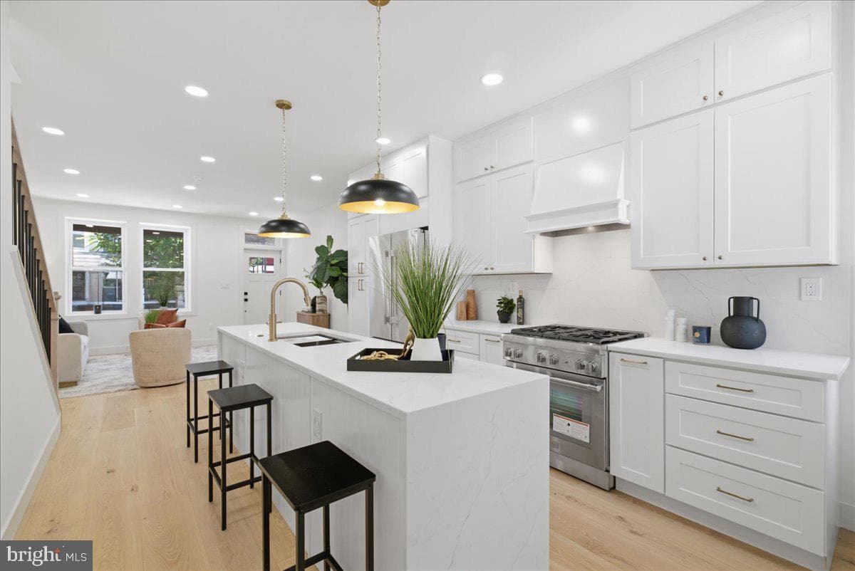 609 Harvard Street NW photo 5